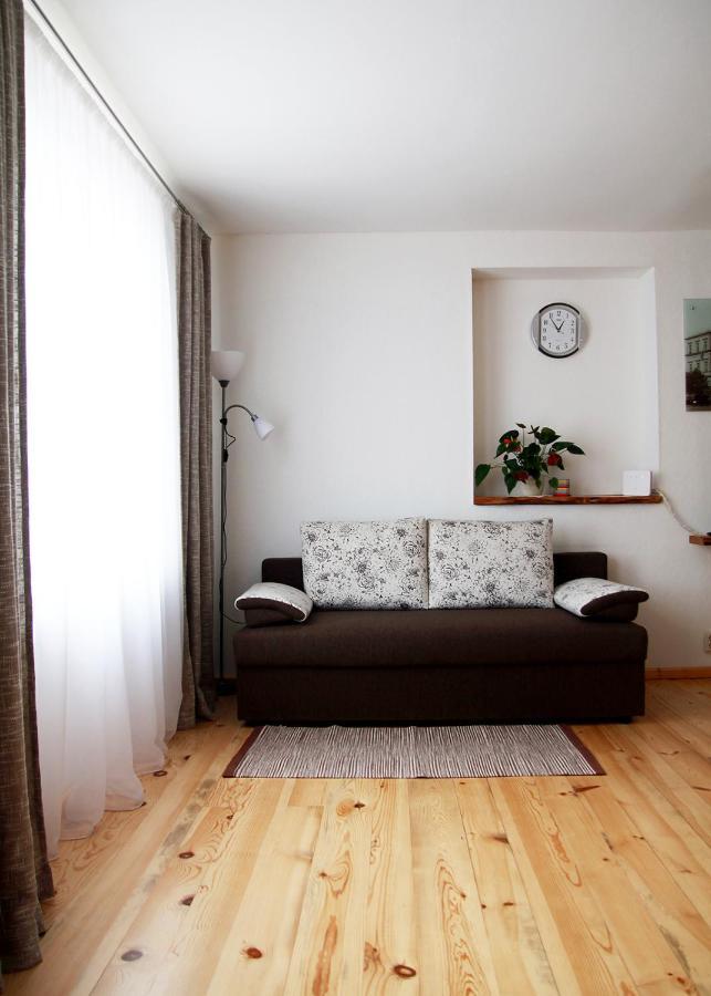 Emilie'S Apartments Liepāja Esterno foto